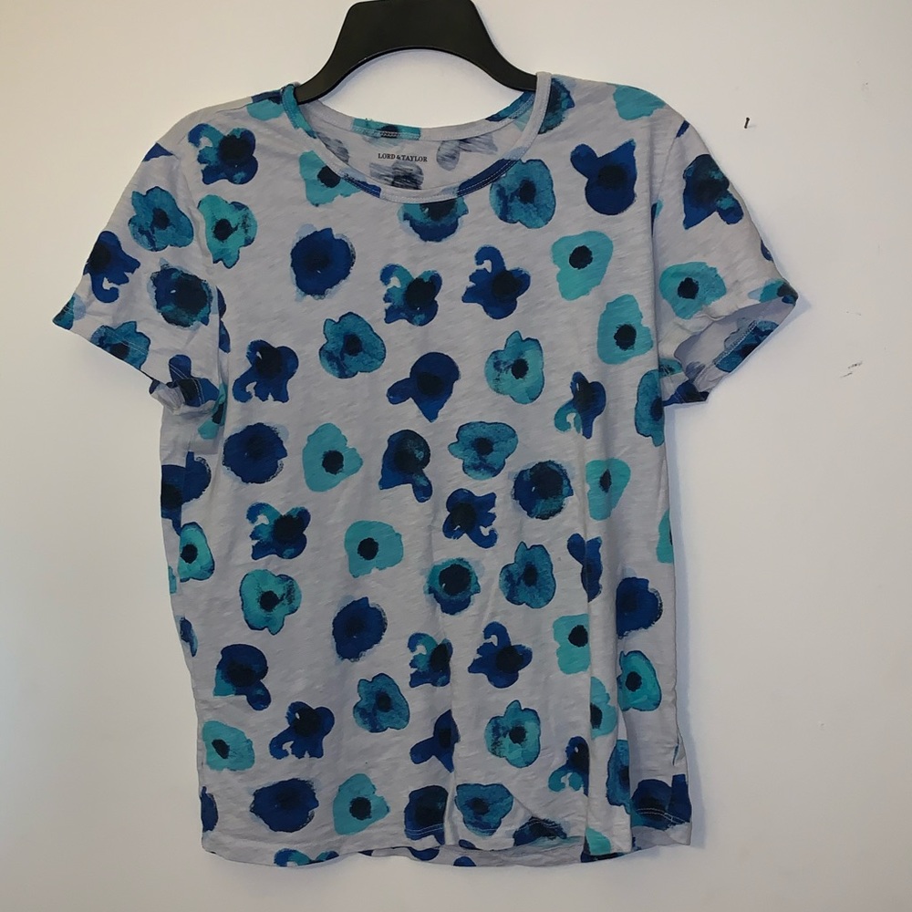 Lord & Taylor short sleeve. Size: L